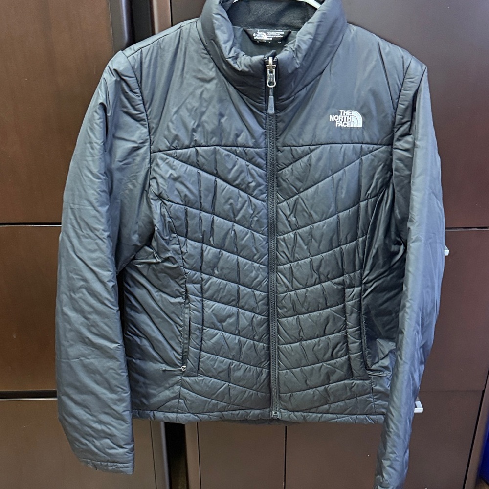 The North Face Women's black Puffer Jacket